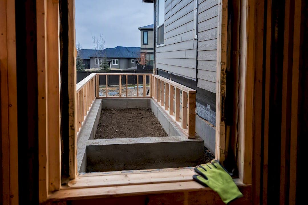 Avoid Permit Delays on Calgary Bump-Outs: Budget for 7-Day Reviews