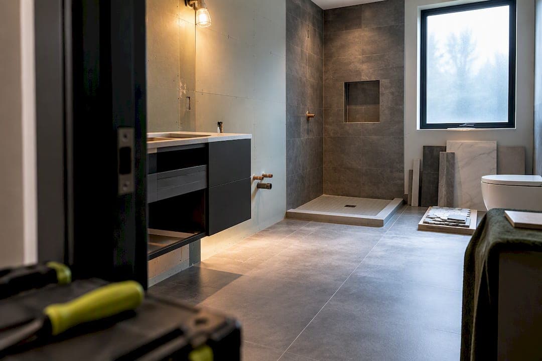 $9,000–$38,000: 3 Contractor Backed Ensuite Budgets for Calgary Homeowners