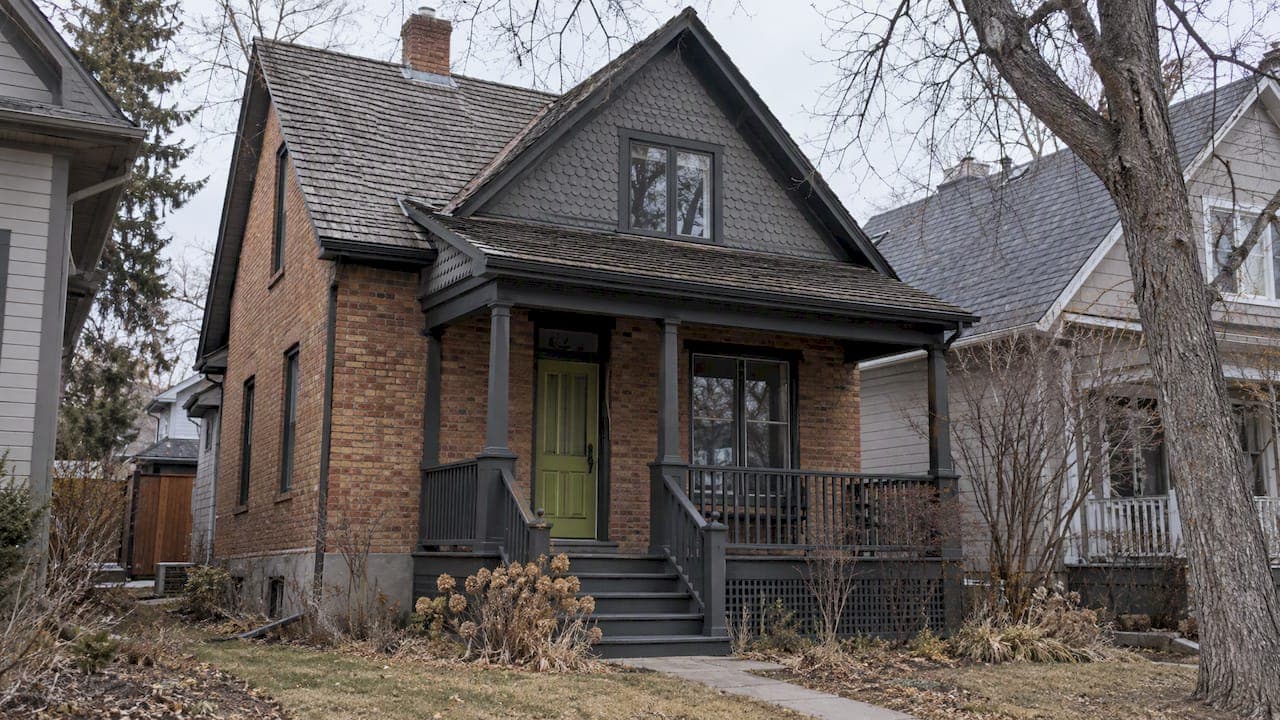 Heritage Home Renovation in Calgary: Rules, Grants and Planning
